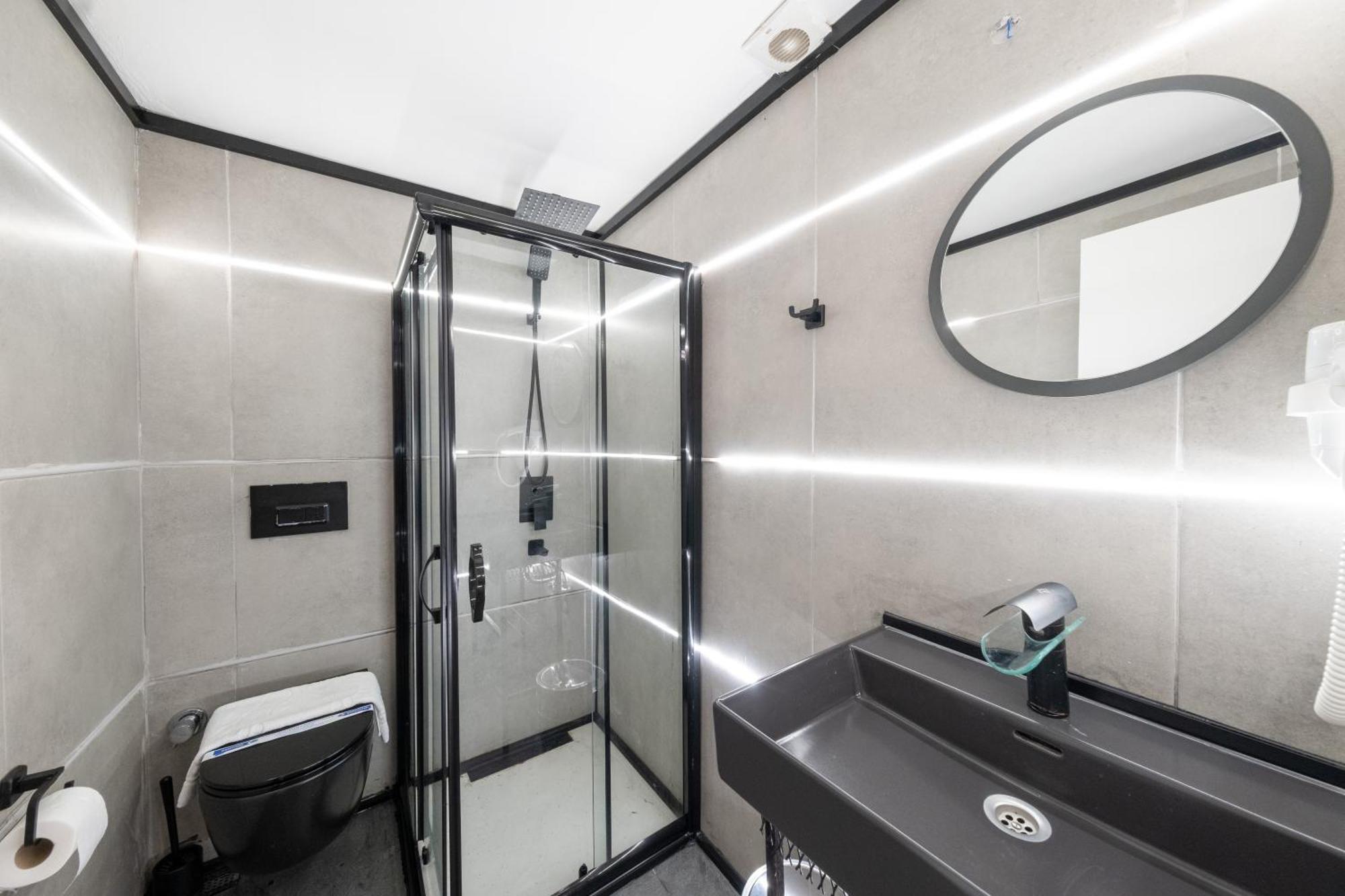 The Luxury Frame Suites Istanboel Buitenkant foto