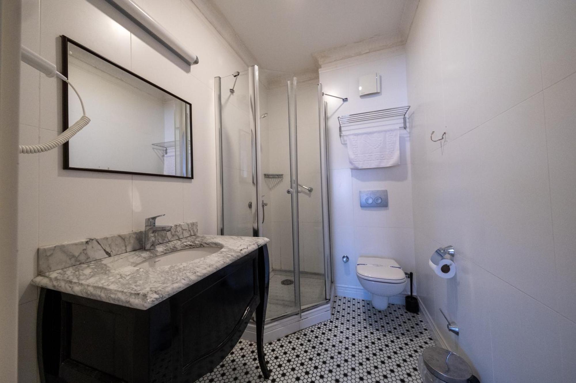 The Luxury Frame Suites Istanboel Buitenkant foto